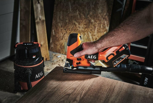AEG BST18BSBL-0 Akülü Kömürsüz Dekupaj Testere (Akü Dahil Değildir.)